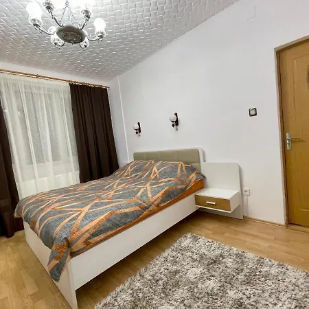 Laly Apartament-straja *